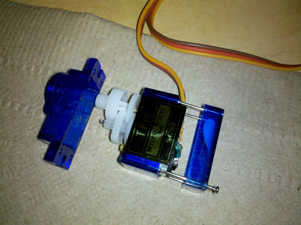 Opening a micro servo